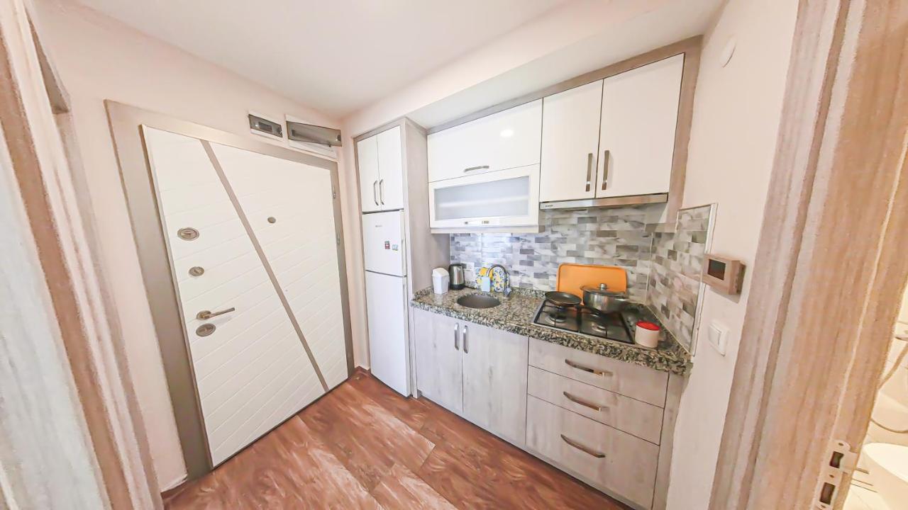 Cozy Flat Close To Konyaalti Beach '6' Antalya Buitenkant foto